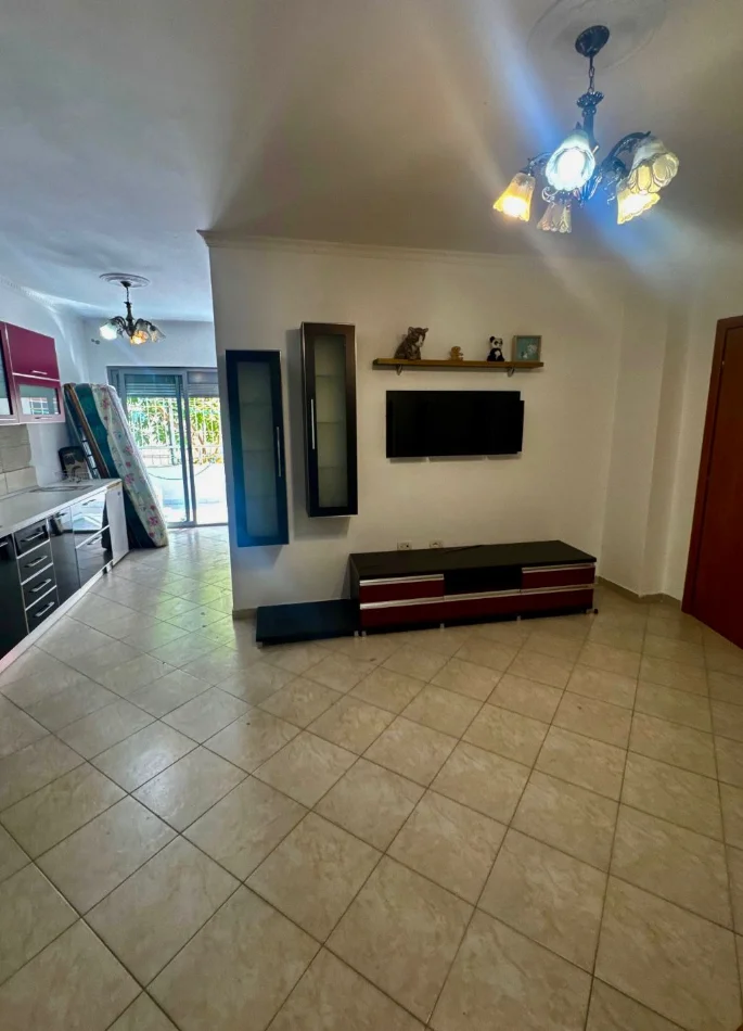 Tirane, shitet 2+1 Kati 1, 94 m² 145.000 € (astir 2 palmat)