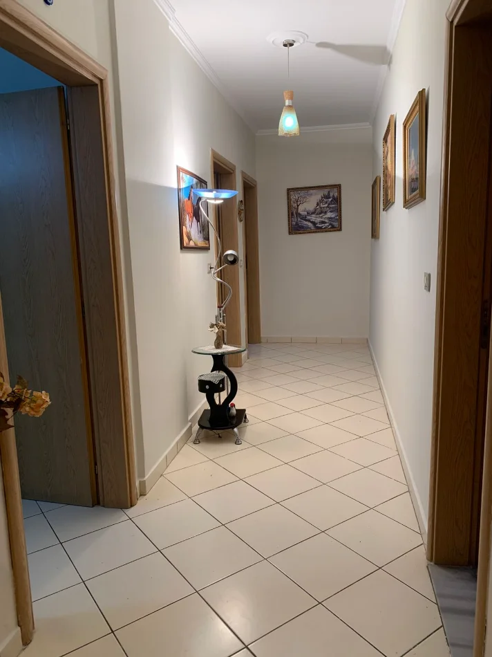 🏡 Jepet me Qera Apartament 2+1+2 ne Astir afer Oslo Bar , 550 MIJE LEKE