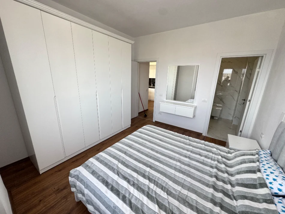 Tirane, jepet me qera apartament 2+1 Kati 6, 500 € (PASKUQAN)