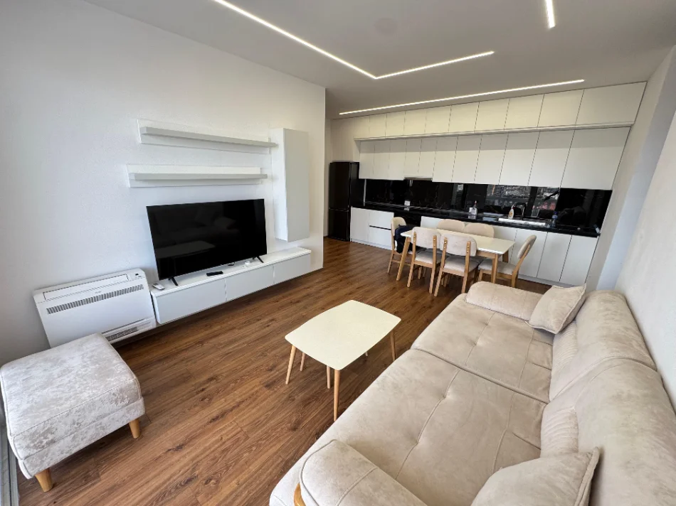 Tirane, jepet me qera apartament 2+1 Kati 6, 500 € (PASKUQAN)
