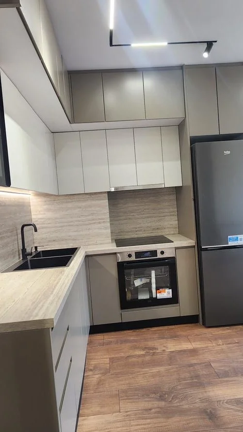Tirane, shitet apartament 1+1 Kati 4, 65 m² 150.000 € (mine peza)