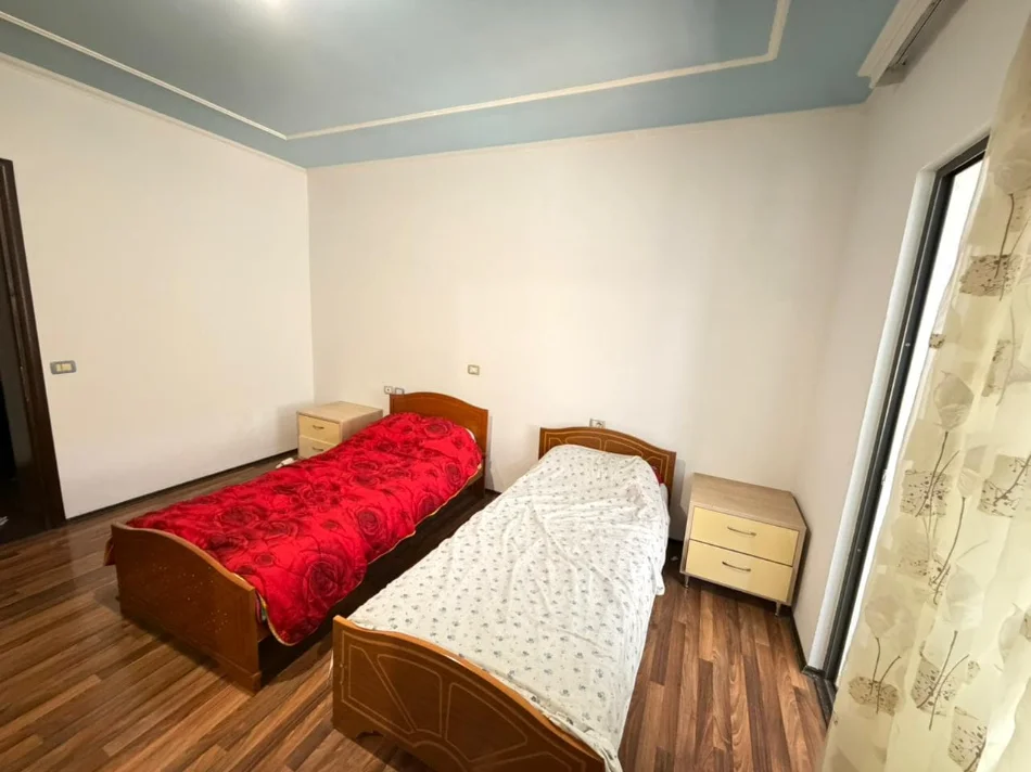 Tirane, shes apartament 2+1 Kati 5, 112 m² 263.000 € (bill klinton)
