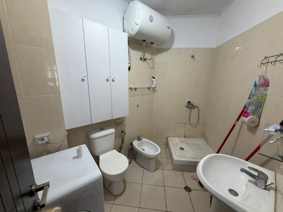 Tirane, shes apartament 2+1 Kati 5, 112 m² 263.000 € (bill klinton)