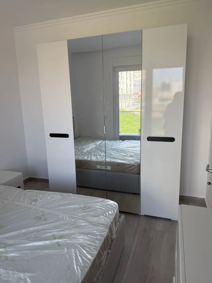 Tirane, jepet me qera apartament 1+1 Kati 3, 600 € 