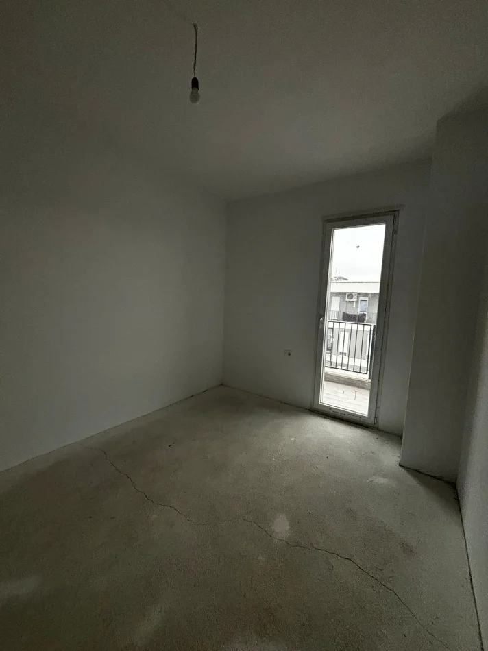 Tirane, shitet apartament 2+1 Kati 8, 109 m² 130.800 € (Univers City)