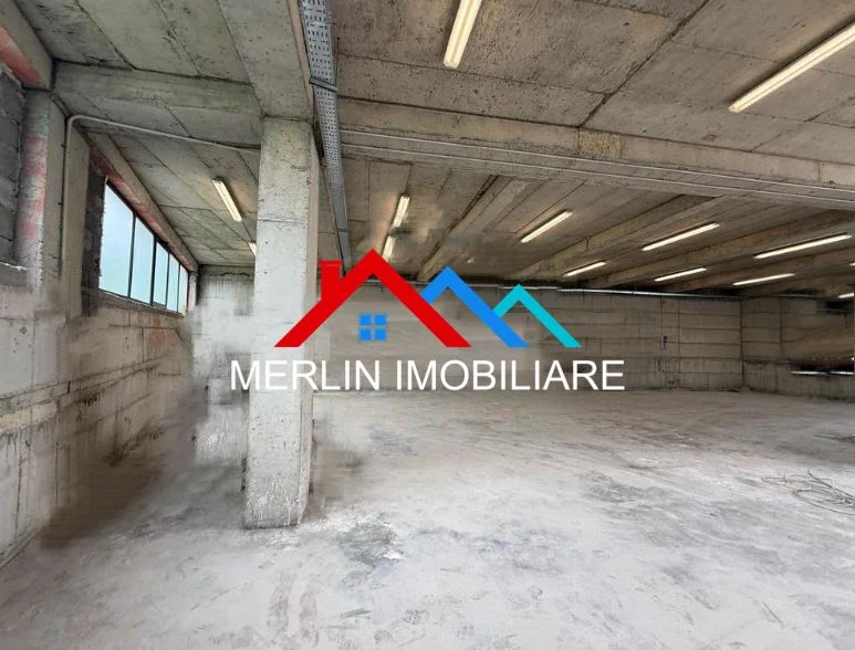 Tirane, jepet me qera ambjent biznesi Kati 0, 205 m² 1.300 € (PEZE-HELMES)