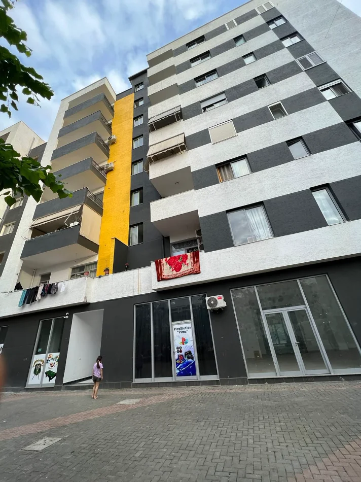 Tirane, shitet apartament 2+1 Kati 4, 110 m² 110.000 € (Kamez)