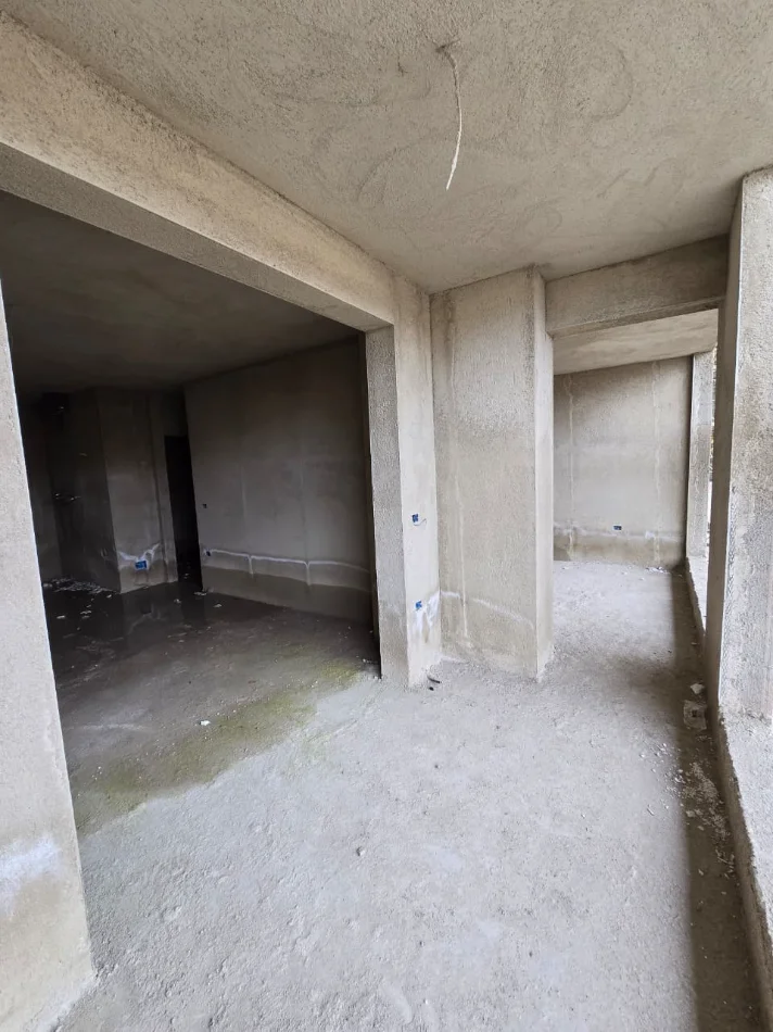 Tirane, shitet apartament 1+1+Aneks+Ballkon Kati 2, 80 m² 79.220 € 
