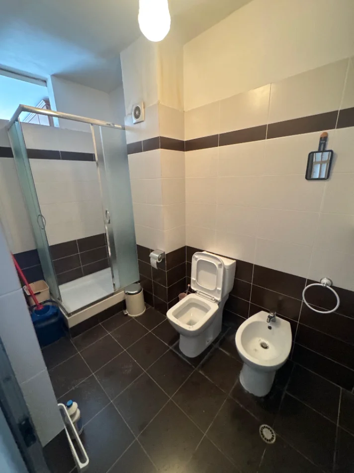 Tirane, shitet apartament 1+1 Kati 1, 93 m² 145.000 € (ASTIR , TEK 2 PALMAT)
