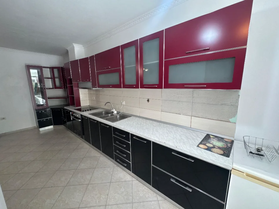 Tirane, shitet apartament 1+1 Kati 1, 93 m² 145.000 € (ASTIR , TEK 2 PALMAT)