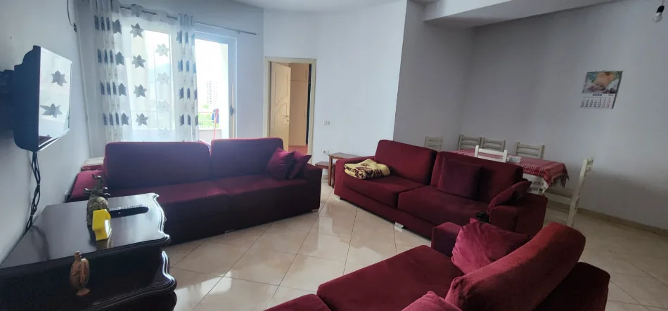 Tirane, shes apartament 2+1+Ballkon Kati 4, 