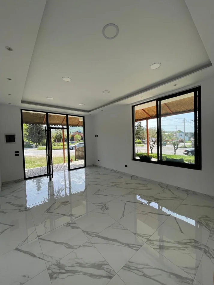 Tirane, jepet me qera ambjent biznesi Kati 0, 50 m² (Peze-Helmes,Tirane)