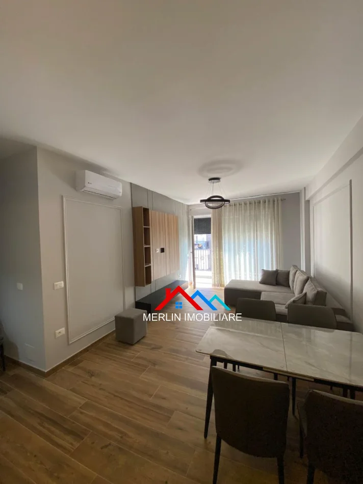 Tirane, jepet me qera apartament 1+1+Ballkon Kati 6, 78 m² 570 € (DON BOSKO)