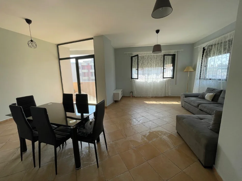 Tirane, shitet apartament 2+1 Kati 2, 90 m² 150.000 € 