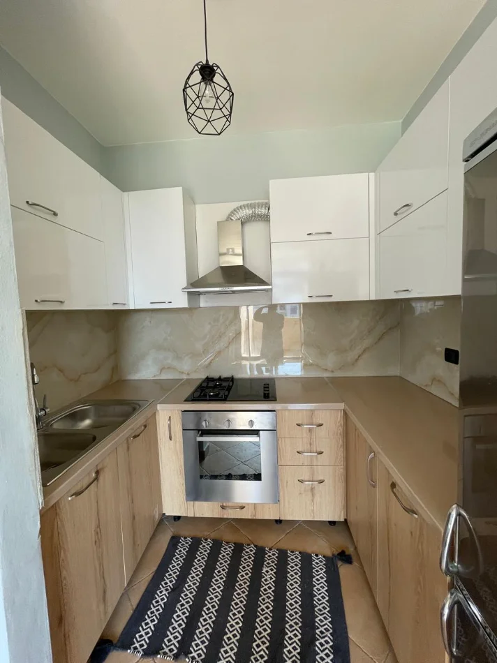 Tirane, shitet apartament 2+1 Kati 2, 90 m² 150.000 € 