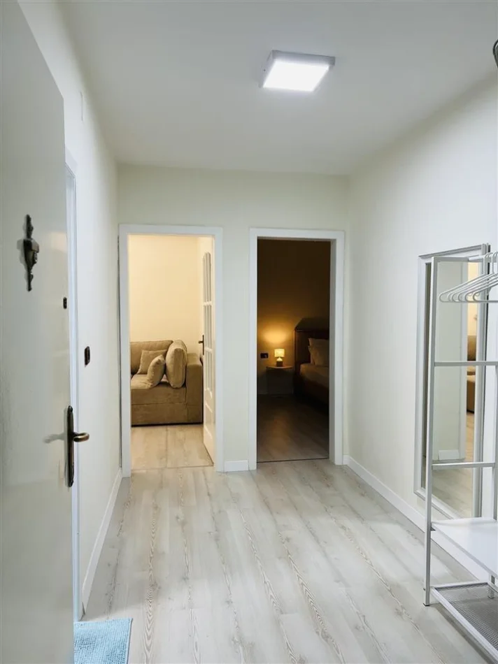 Tirane, shitet apartament 1+1 Kati 4, 65 m² 206.000 € (Rruga Gjik Kuqali)