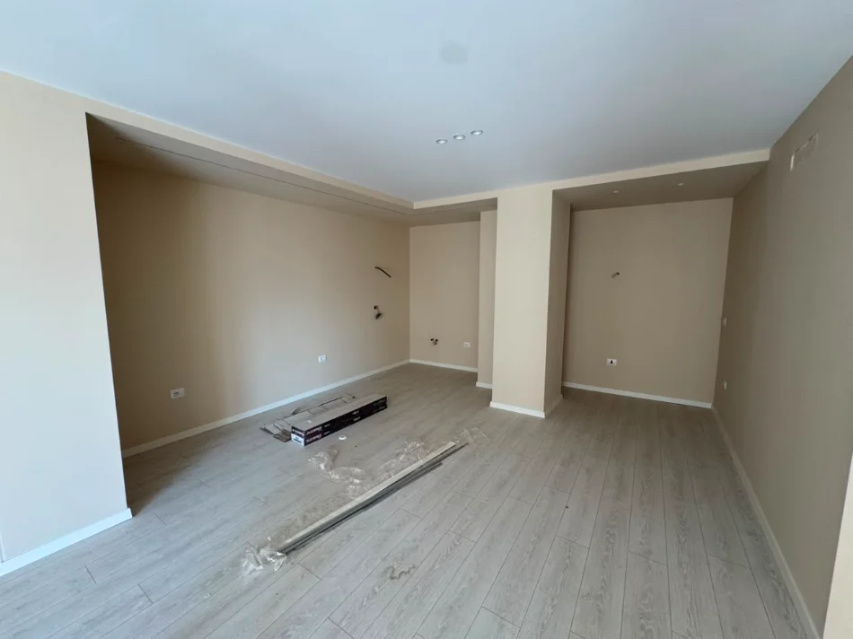 Tirane, shitet apartament 3+1 Kati 7, 125 m² (zogu i zi)