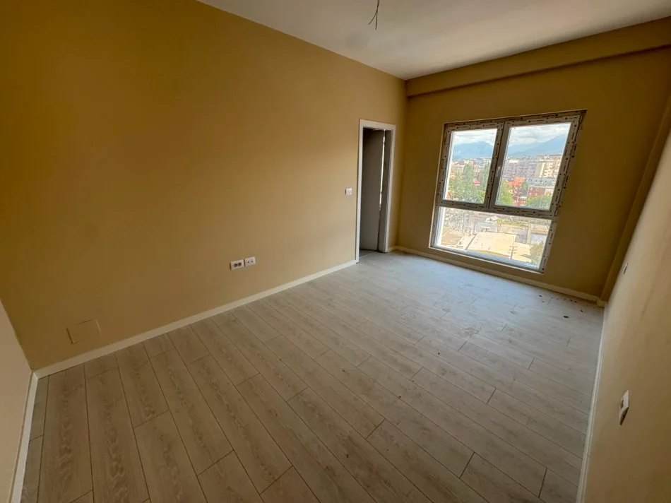 Tirane, shitet apartament 3+1 Kati 7, 125 m² (zogu i zi)
