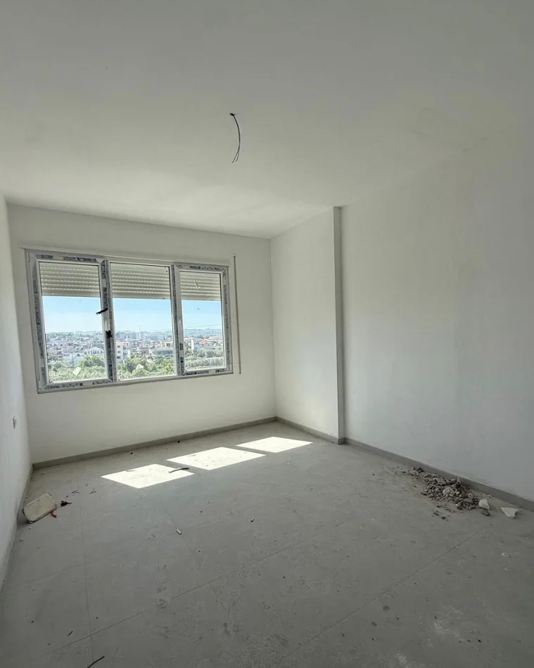 Tirane, shitet apartament 2+1 Kati 4, 121 m² 121.000 € (kamez)