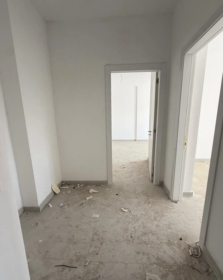 Tirane, shitet apartament 2+1 Kati 4, 121 m² 121.000 € (kamez)