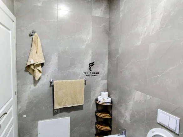 Tirane, jepet me qera apartament 1+1+Ballkon Kati 7, 65 m² 500 € (KOMPLEKSI ASL)