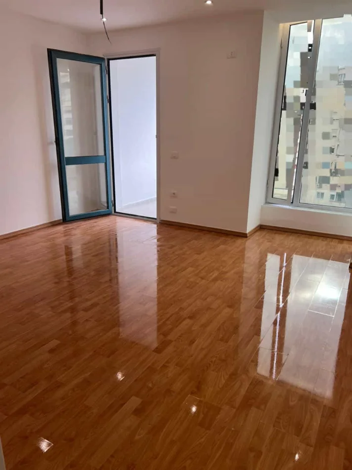 Tirane, jepet me qera zyre Kati 6, 190 m² 2.000 € (rruga e elbasanit)