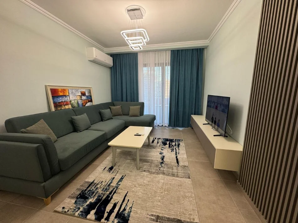 Tirane, jepet me qera apartament 2+1 Kati 6, 750 € (Stacioni i Trenit, Rruga Karl Gega)