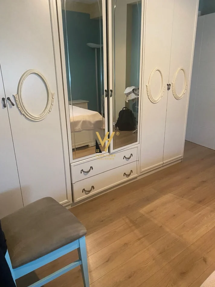 Tirane, jepet me qera apartament 2+1+Ballkon Kati 3, 90 m² 650 € (RRUGA SULEJMAN DELVINA)