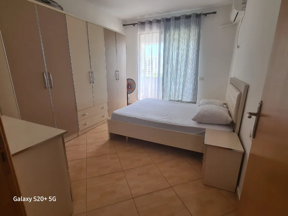Tirane, jepet me qera apartament 1+1 Kati 5, 60 m² (ASTIR)