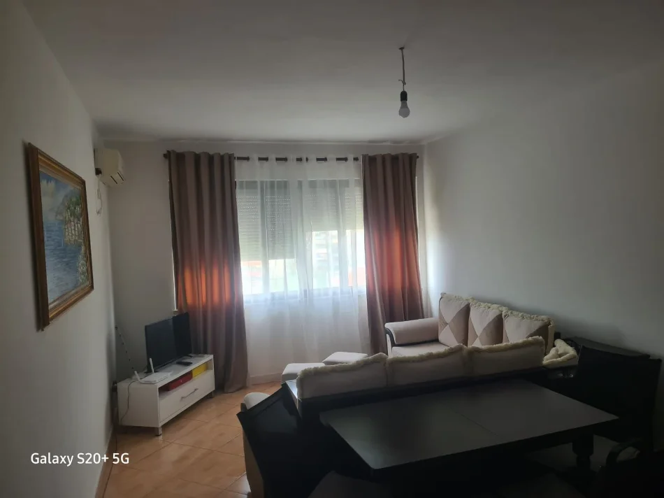 Tirane, jepet me qera apartament 1+1 Kati 5, 60 m² (ASTIR)