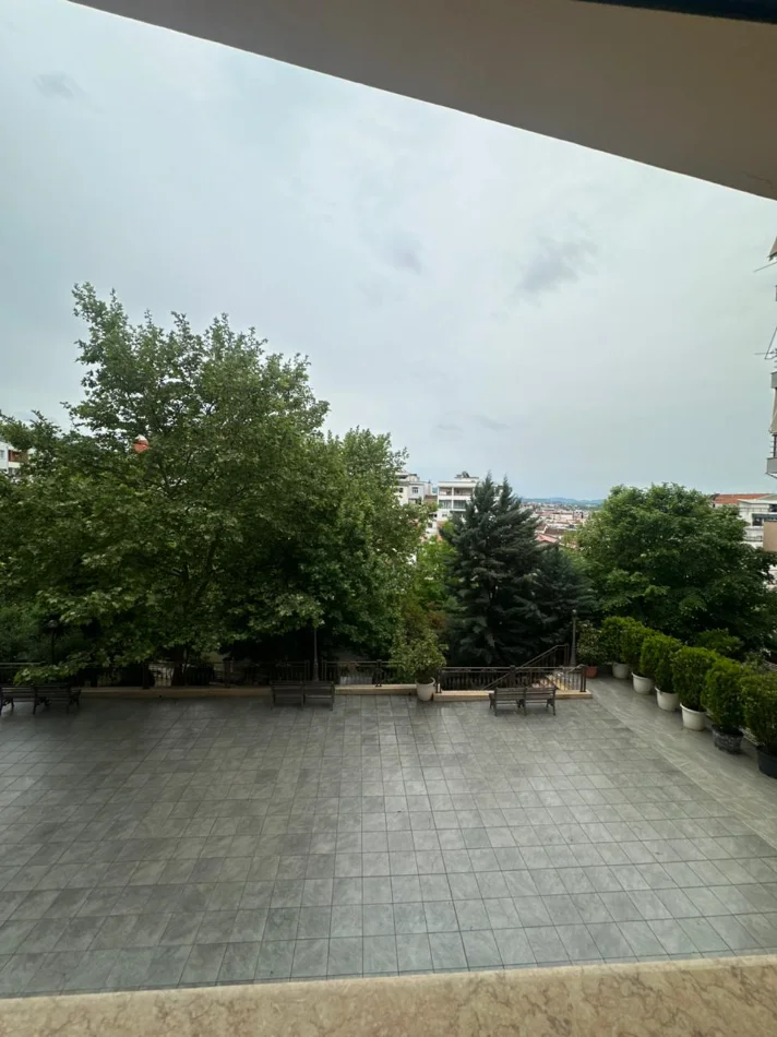 Tirane, shitet apartament 2+1 Kati 2, 107 m² 153.000 € (Fresku)
