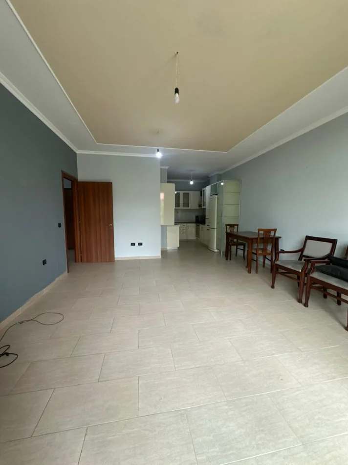 Tirane, shitet apartament 2+1 Kati 2, 107 m² 153.000 € (Fresku)