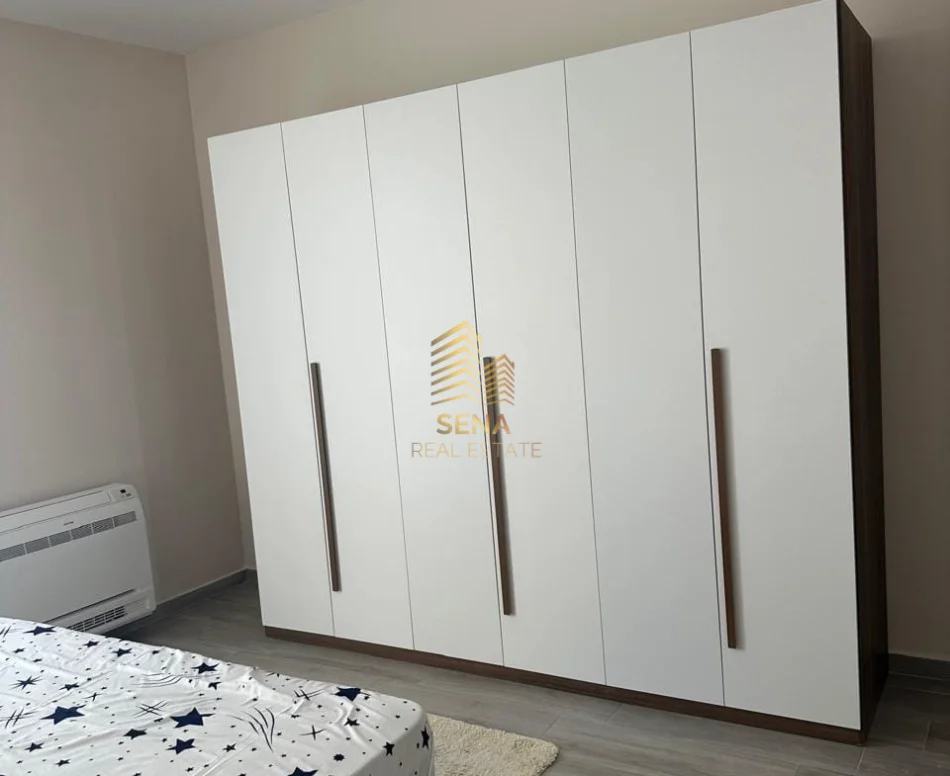 Tirane, jepet me qera apartament 1+1+Ballkon Kati 1, 78 m² 400 € (Rruga 5 Maji)