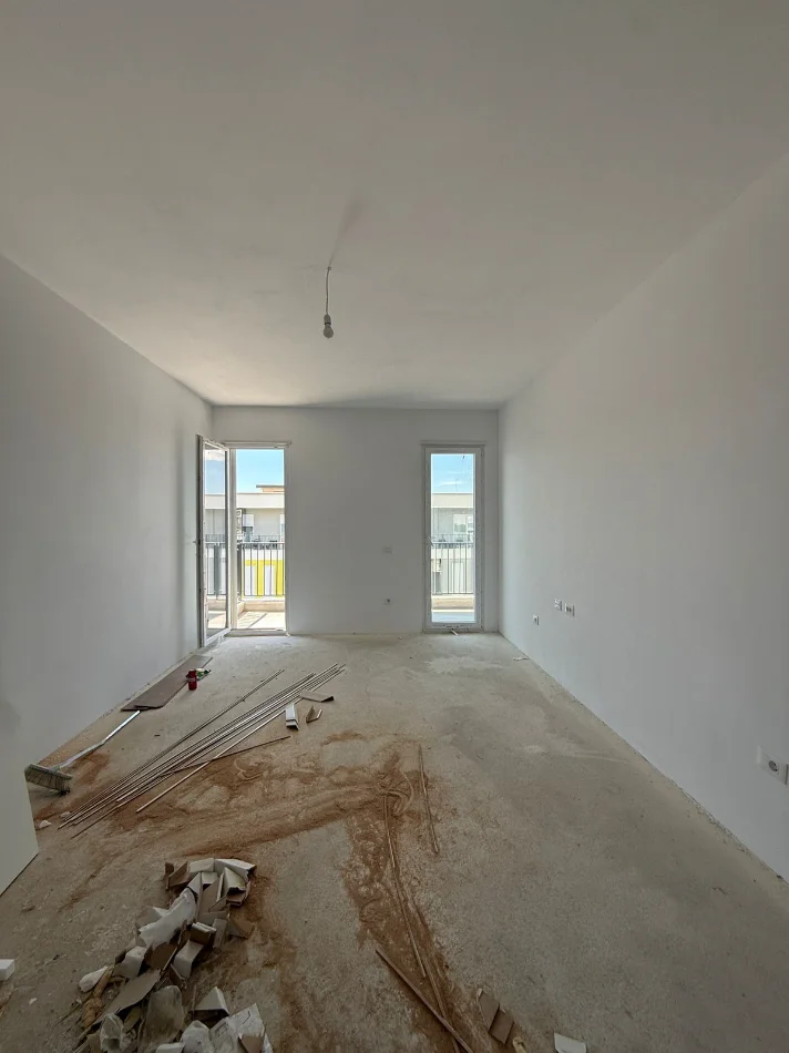 Tirane, shitet apartament 2+1+Ballkon Kati 8, 109 m² 130.800 € (Univers City)