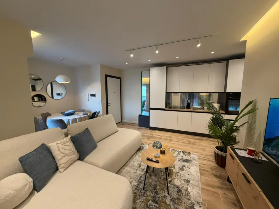 Durres, shitet apartament 1+1 Kati 5, 60 m² 110.000 € (Golem)