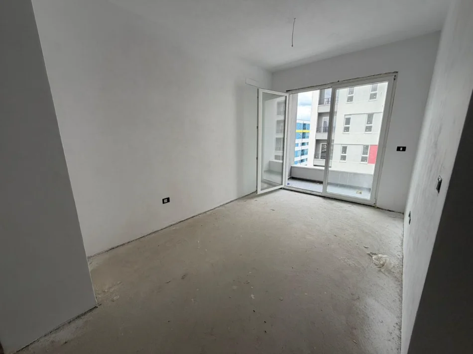 Tirane, shitet apartament 1+1 Kati 5, 57 m² 80.000 € (univers city)