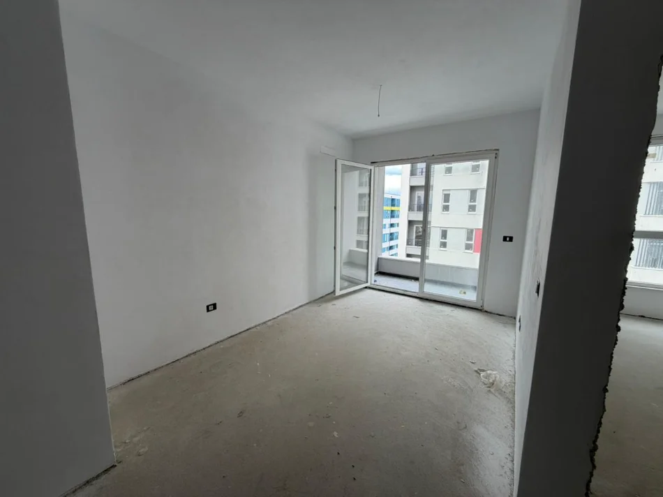 Tirane, shitet apartament 1+1 Kati 5, 57 m² 80.000 € (univers city)