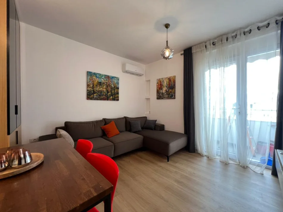 Tirane, shitet apartament 2+1 Kati 8, 167.000 € (Ish Fusha e Aviacionit)