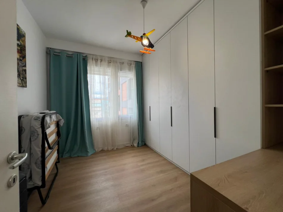 Tirane, shitet apartament 2+1 Kati 8, 167.000 € (Ish Fusha e Aviacionit)