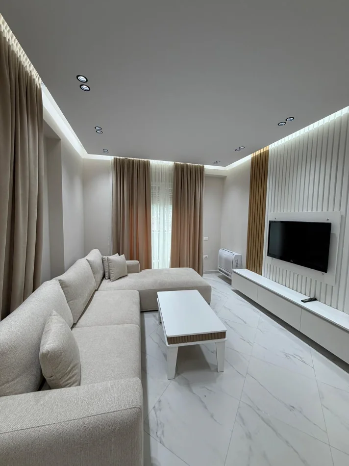 Tirane, jepet me qera apartament 2+1 , 107 m² (RRUGA E KAVAJES)