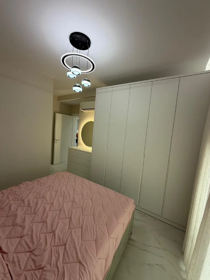 Tirane, jepet me qera apartament 2+1 , 107 m² (RRUGA E KAVAJES)