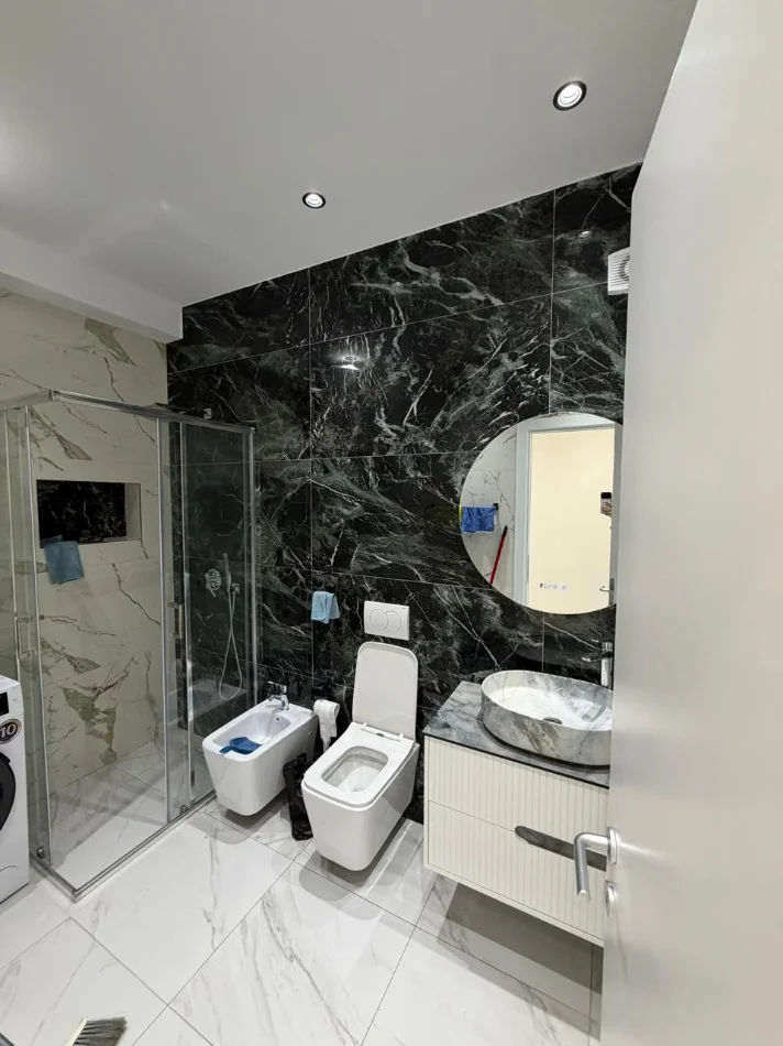 Tirane, jepet me qera apartament 2+1 , 107 m² (RRUGA E KAVAJES)