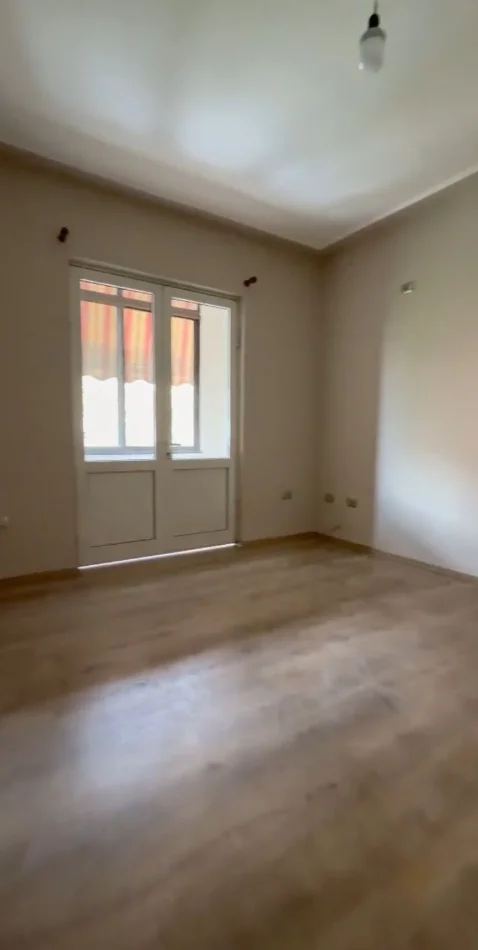 Tirane, shitet apartament 2+1 , 68 m² 160.000 € 