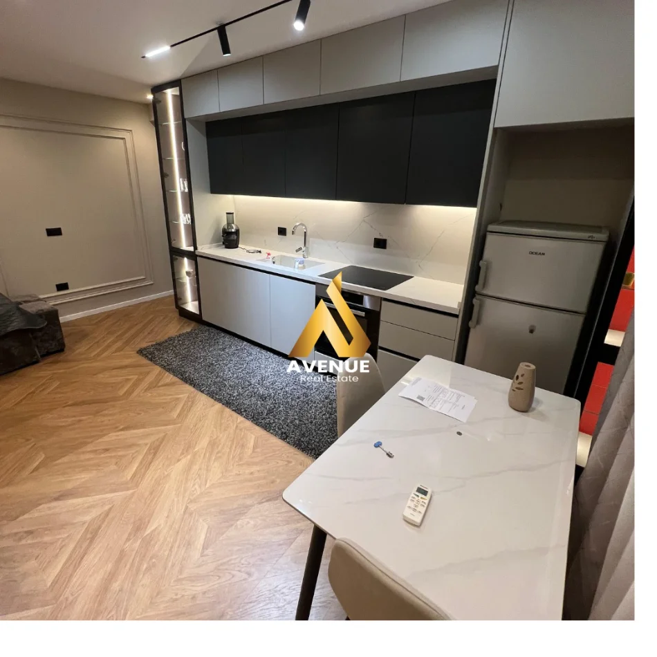 Tirane, jepet me qera apartament 1+1+Ballkon Kati 2, 72 m² 660 € (Rruga Konda e Diellit)