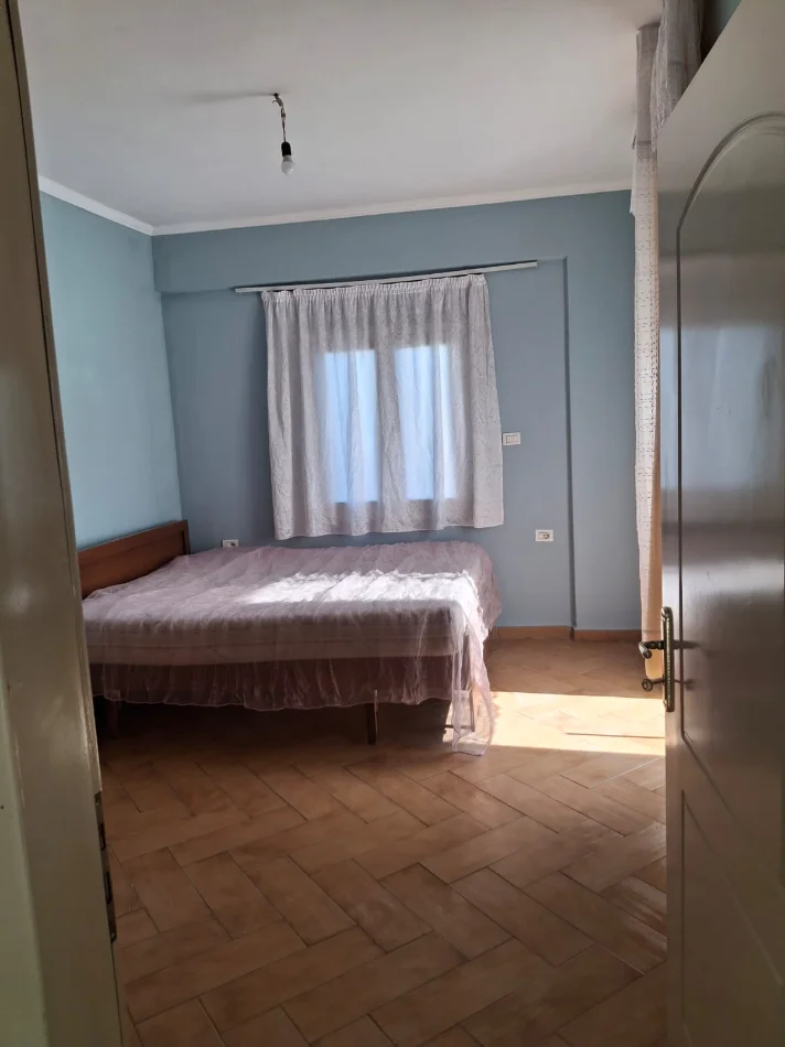 Tirane, jepet me qera apartament 1+1 Kati 2, 60 m² 340 € (Pran Universitetit Evropian)