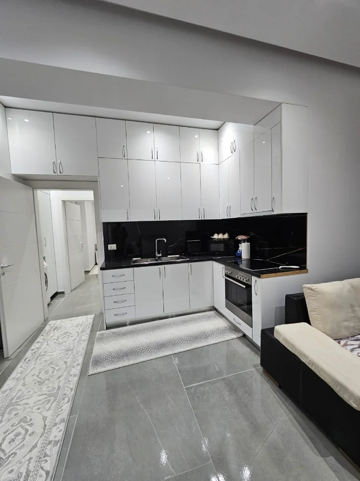 Tirane, shitet apartament Kati 0, 85 m² 135.000 € (Selite)