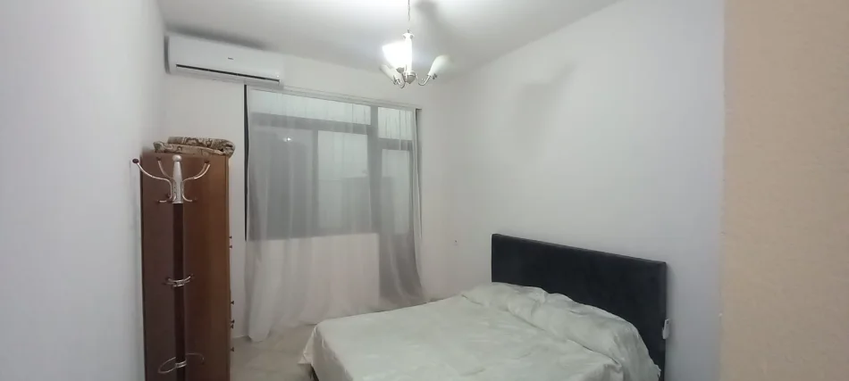 Tirane, jepet me qera apartament 1+1 Kati 1, 60 m² 300 € (Rrethrotullimi i Shkozes)