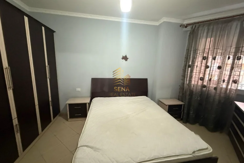 Tirane, jepet me qera apartament 1+1+Ballkon Kati 2, 80 m² 450 € (Astir)