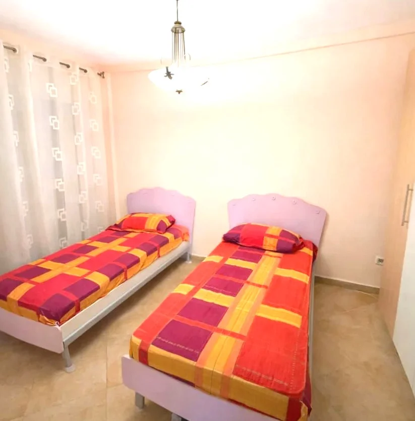 Tirane, jepet me qera apartament 2+1 Kati 4, 113 m² 750 € (LIQENI I THATE)
