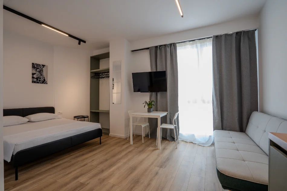 Tirane, shitet apartament 1+1 , 74 m² 167.500 € (Bulevardi i Ri)